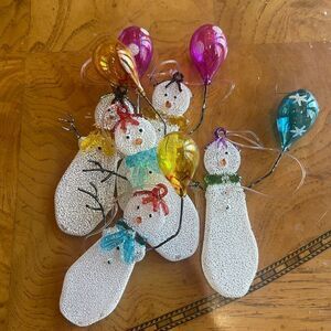 Snowmen ⛄️ Holding Balloons Ornaments!